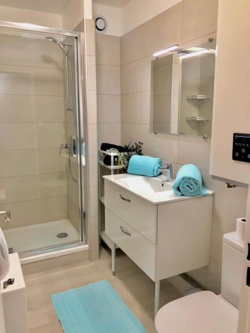 Le Brusc. Design, Parking, Wifi & Double Vue! Daire Six-Fours-les-Plages Dış mekan fotoğraf